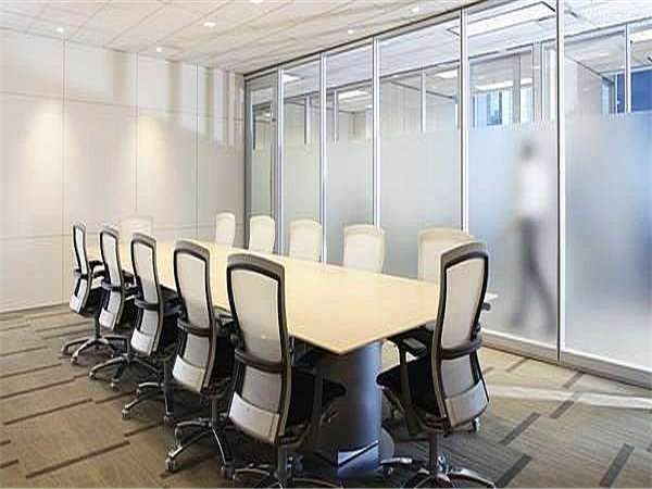 英德单玻磨砂隔断